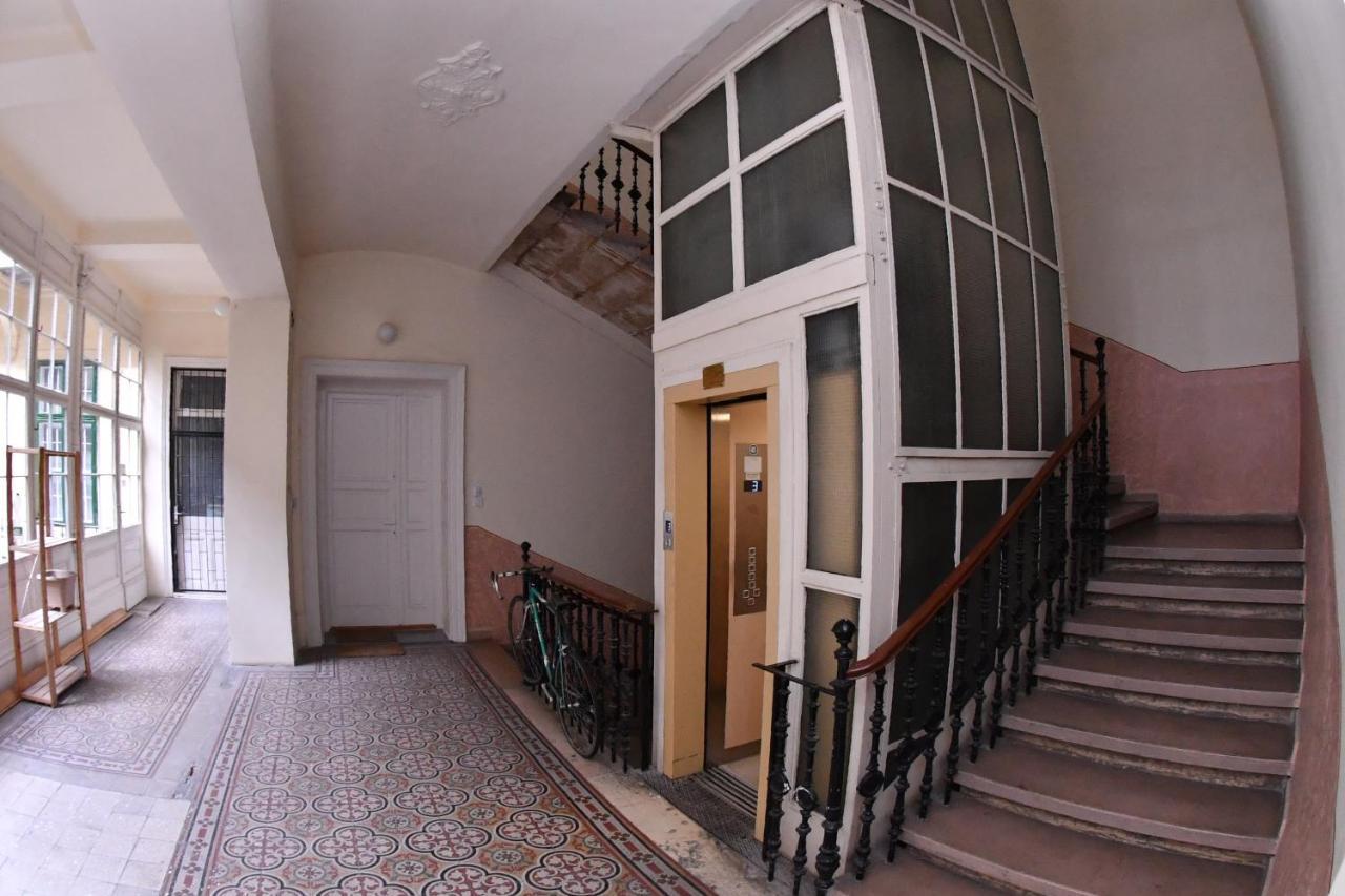 בודפשט Five Seasons Vaci Utca Apartment מראה חיצוני תמונה